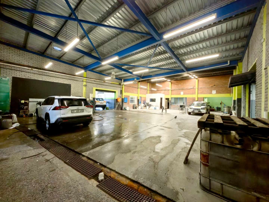 To Let commercial Property for Rent in Lansdowne Western Cape